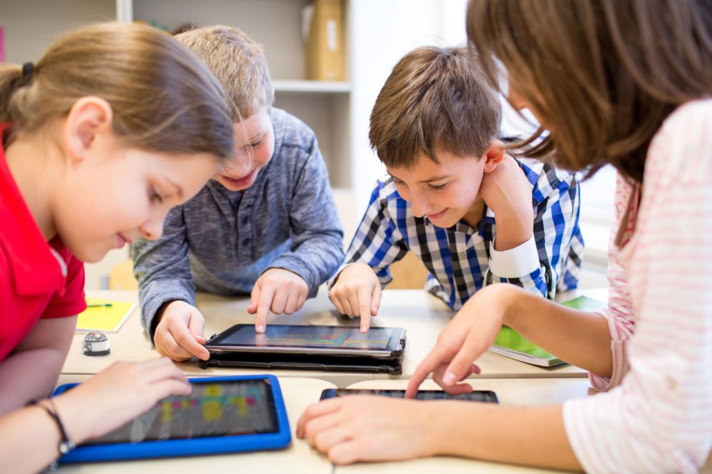 Get Smart With Your Phone: The Best Educational Apps For