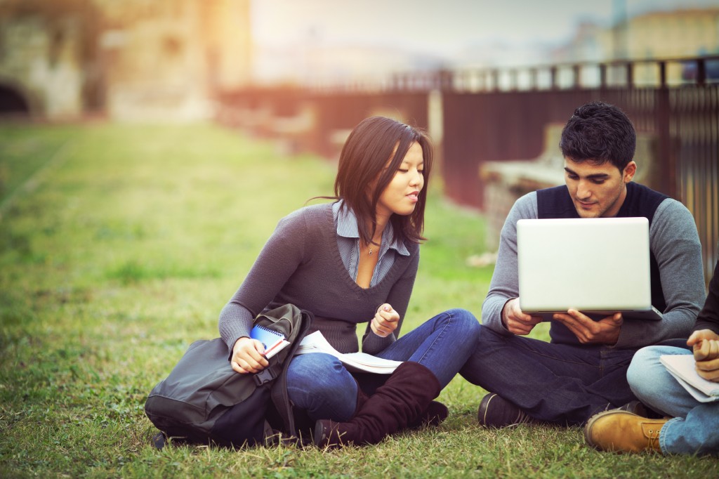 How To Avoid Looking Like A Dork On Campus