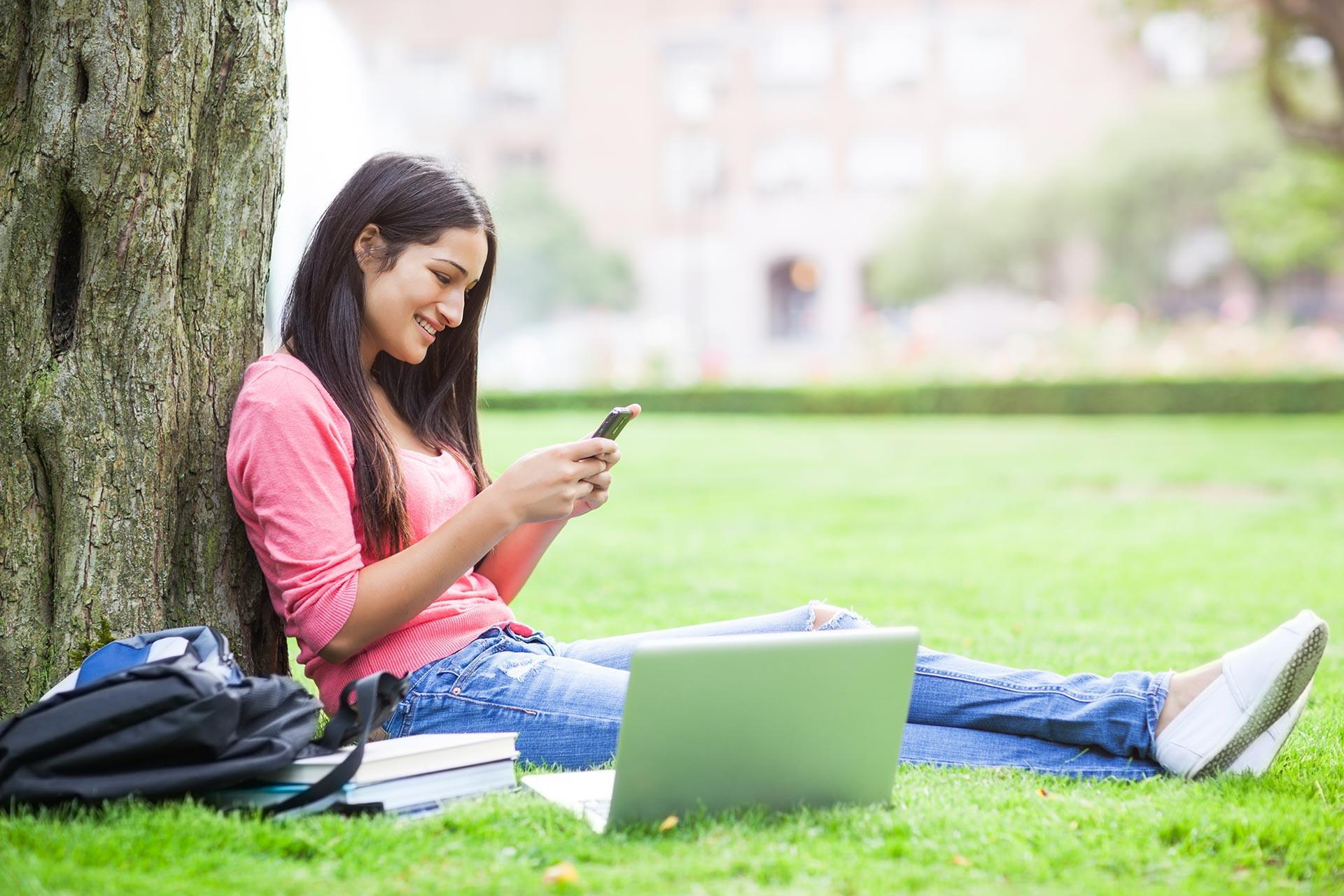 How To Avoid Looking Like A Dork On Campus