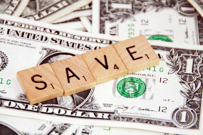 8 Money Saving Tips For Students Studying Abroad