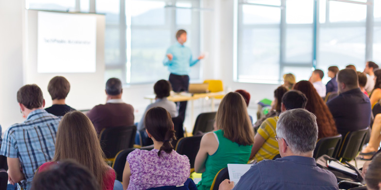 How Significance Is The Interaction With Experts?  Learn Through AnalytixLabs Reviews Online!
