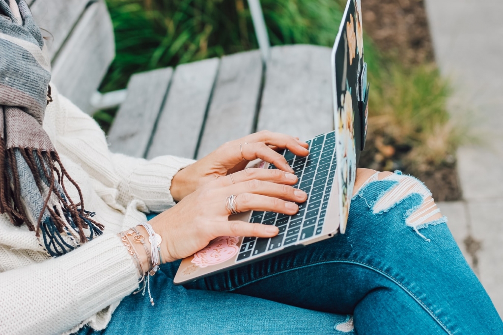 Hands-On Jobs You Can Get Through Completing Online Training